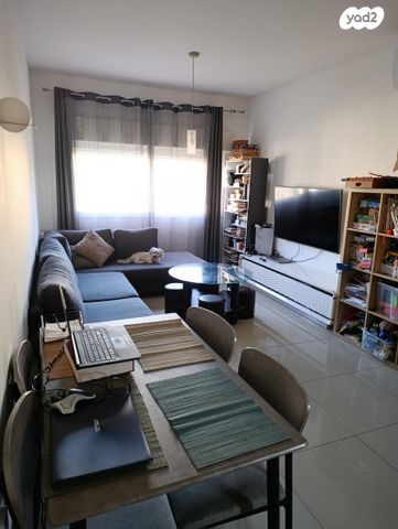 דירה, בנימין ד'ישראלי 41, אחוזה, חיפה