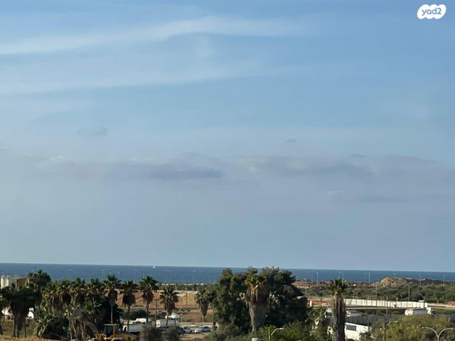 שדרות לוי אשכול 18