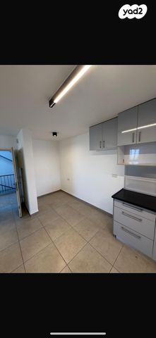 דירה, רימון 5, צפונית / רסקו, נצרת עילית / נוף הגליל