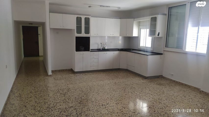 דירה, שדרות חיים וייצמן 89, צפון מערב מרכז העיר, נתניה