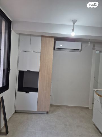 יחידת דיור, דרך הארז 125, בורגתה, בורגתה