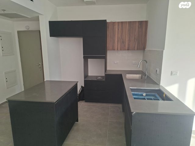 דירה, הרב יצחק ידידיה פרנקל 65, נווה שאנן, תל אביב יפו