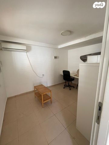 דירה, משעול סוכות 20, שכונה ד', באר שבע