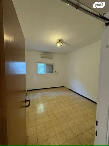 דירה, שדרות ירושלים 60, צהלון, שיכוני חסכון, תל אביב יפו