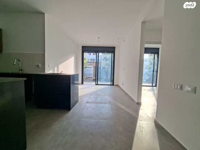 דירה, הרב יצחק ידידיה פרנקל 65, נווה שאנן, תל אביב יפו