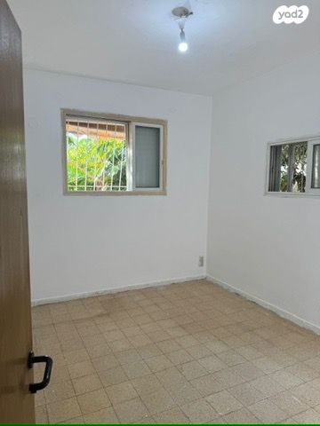 שדרות ירושלים 60