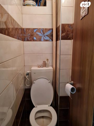 שדרות ירושלים 8