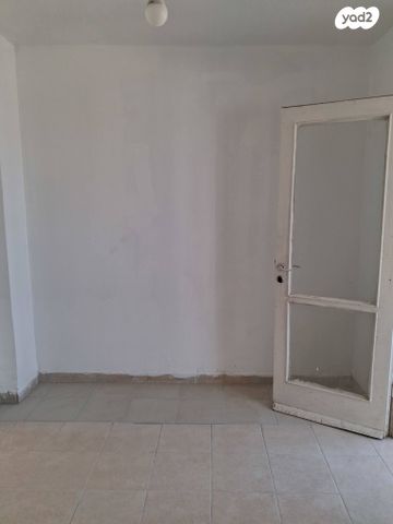 דירה, החשמל 57, נווה פז, חיפה