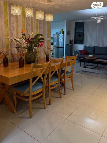 דירה, הרב ישעיהו משורר 20, הדר גנים, פתח תקווה