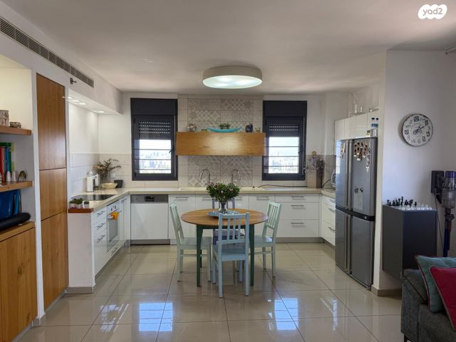 דירה, הרב ישעיהו משורר 20, הדר גנים, פתח תקווה