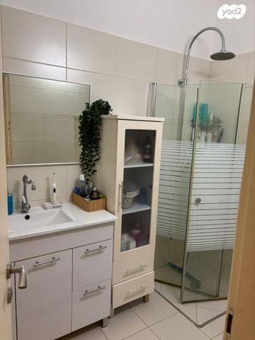 דירה, הרא"ה 127, עליות, רמת גן