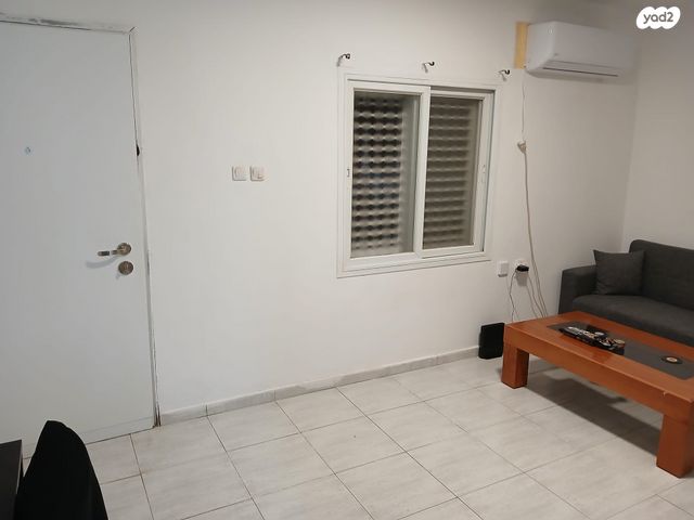 יחידת דיור, הירדן 6, רובע א', אריאל