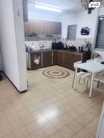 דירה, זבולון 1, מרכז העיר, סביניה, הוותיקה, קרית ביאליק