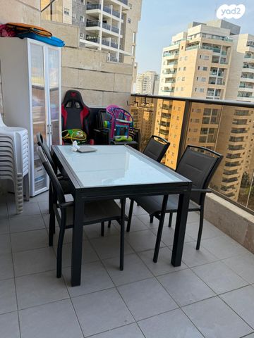 גג/ פנטהאוז, משה סנה 28, הדר המושבות החדשה / אם המושבות החדשה, פתח תקווה