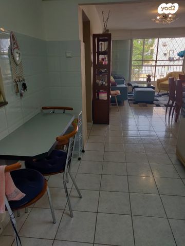 דירה, אצ"ל 23, שז"ר / דקר, טירת כרמל