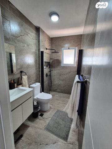 יחידת דיור, יחיאל דרזנר 19, רמות, באר שבע