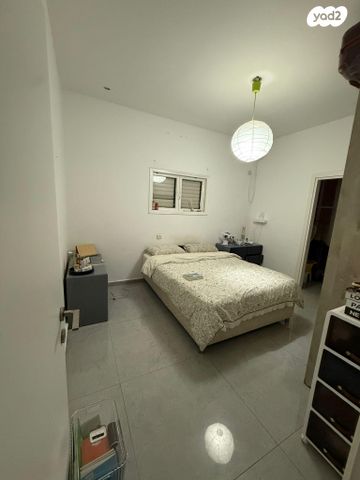 ז'בוטינסקי 30