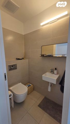 דירה, שדרות לוי אשכול 2, כוכב הצפון, תל אביב יפו