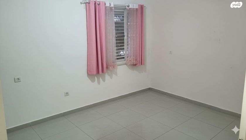 דירה, שדרות הנשיא וייצמן 17, רח' הנשיא צפון, חדרה