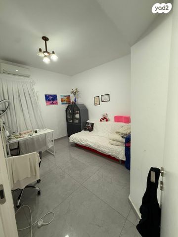 דירה, ז'בוטינסקי 30, עצמאות יוספטל, בת ים