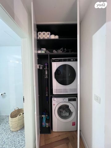 דירה, גרציאני יצחק 8, גני שרונה, קרית הממשלה, תל אביב יפו