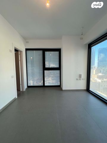 דירה, תוצרת הארץ 5, נחלת יצחק, תל אביב יפו