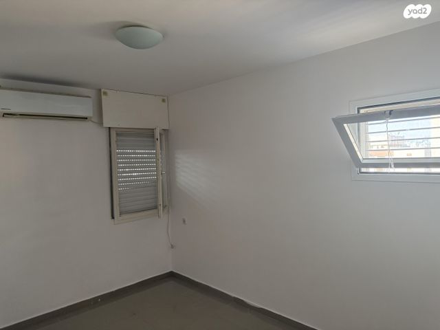 דירה, הרב אונטרמן 8, קרית הרב סלומון, פתח תקווה