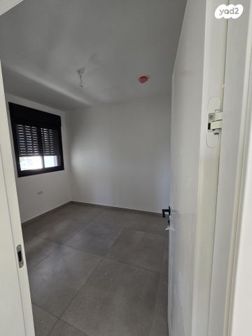 דירה, ד"ר שיפר 17, שיפר, פתח תקווה