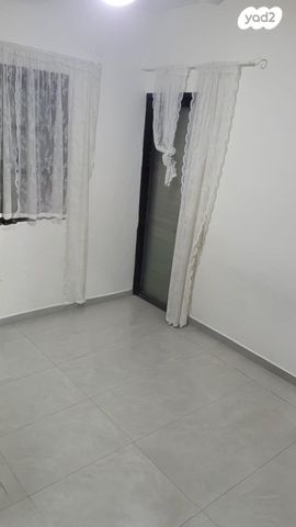 דירה, שדרות הנשיא וייצמן 17, רח' הנשיא צפון, חדרה