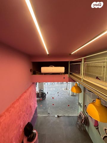 חנויות/ שטח מסחרי, פרישמן 75, הצפון הישן - דרום, תל אביב יפו