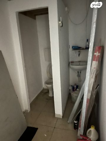 חנויות/ שטח מסחרי, שדרות דב הוז 59, נאות רחל, חולון