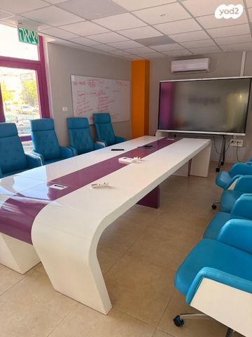 חנויות/ שטח מסחרי, ביאליק 125, בורסה, רמת גן