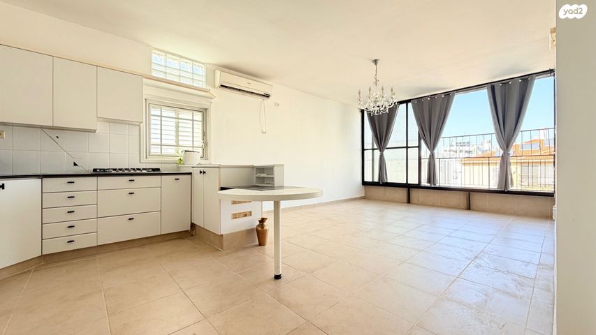 חוה לוצקי 10