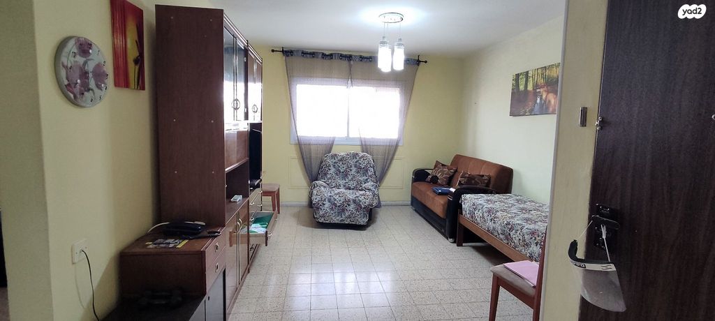 דירה, הקנאים, לבאות, ערד