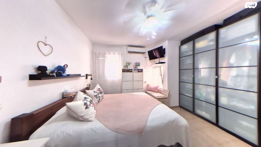 דירה, רעות, הוד השרון