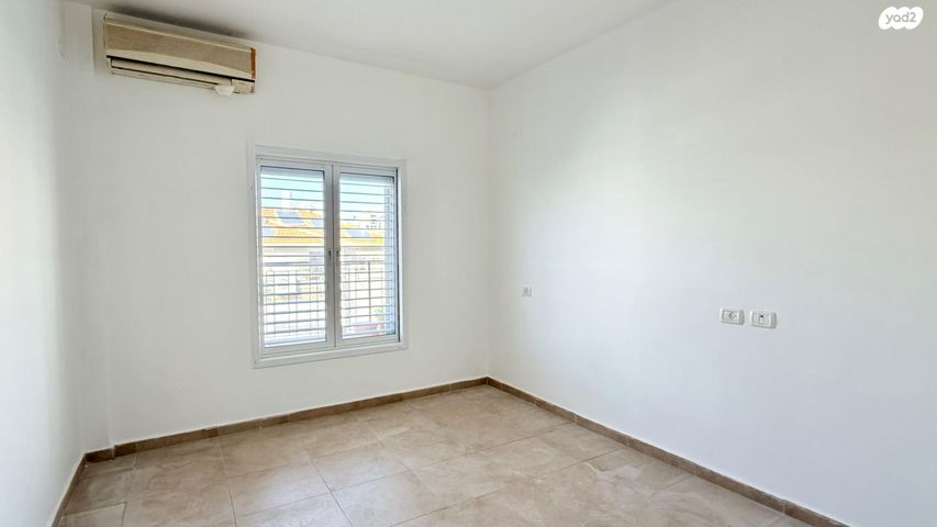 דירה, חוה לוצקי 10, א' / צפון מזרח העיר, רחובות