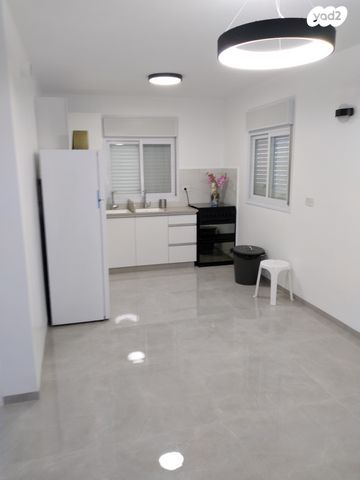 דירה, ראובן מס, רמות, ירושלים