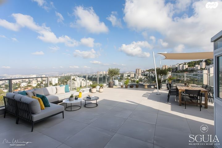 בנימין ד'ישראלי 