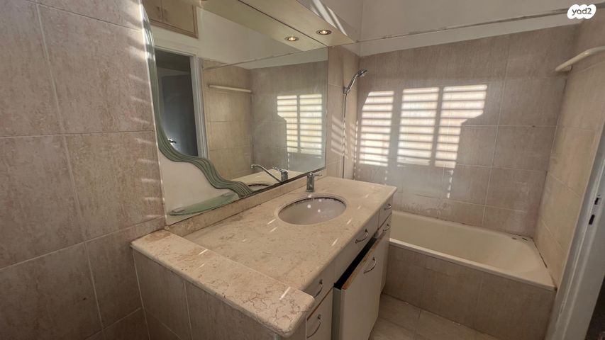 דירה, שדרות דב הוז, נאות רחל, חולון