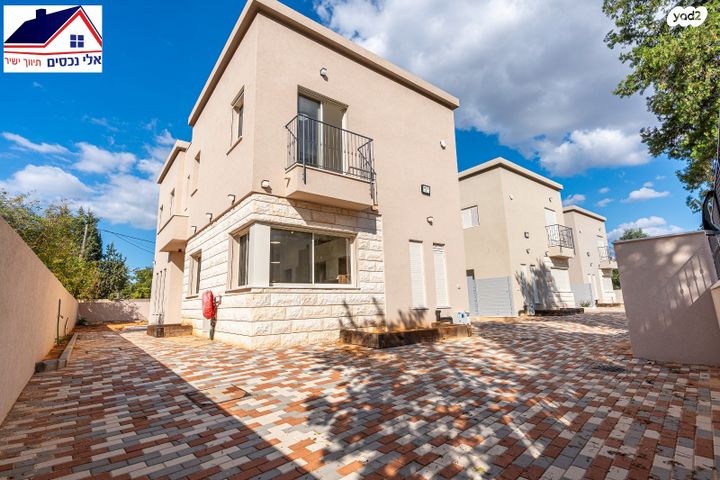 בית פרטי/ קוטג', דרך השדה, רסקו, פרדס חנה כרכור