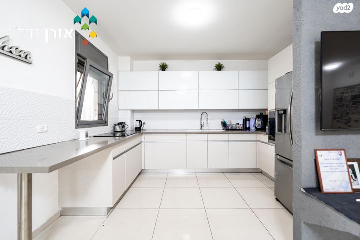 דירת גן, אהרון מזיא, שעריים, רחובות