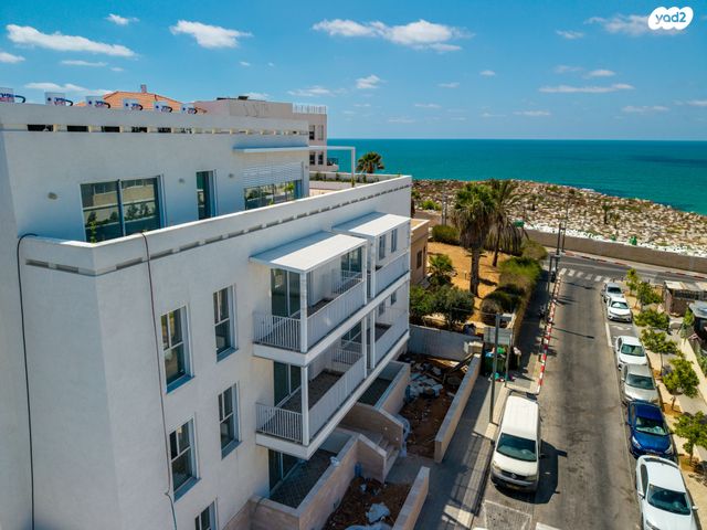 דירה, פחד יצחק, עג'מי, גבעת העליה, תל אביב יפו