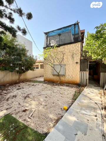 מרכז, קרית עבודה