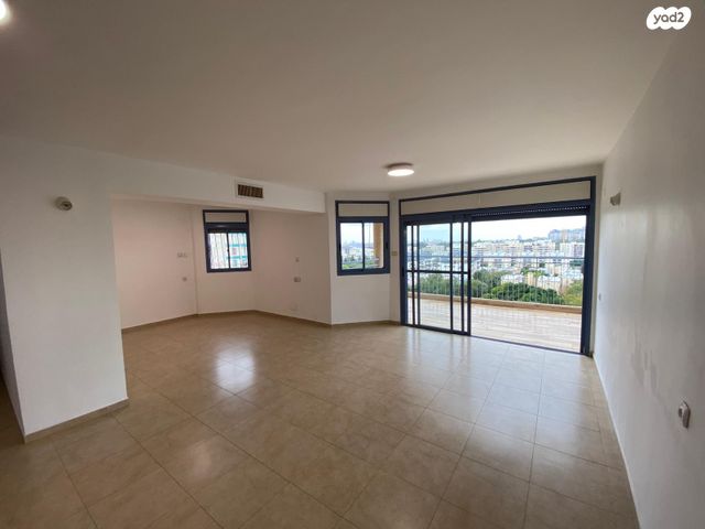 דירה, החבצלת, קיראון, קרית אונו