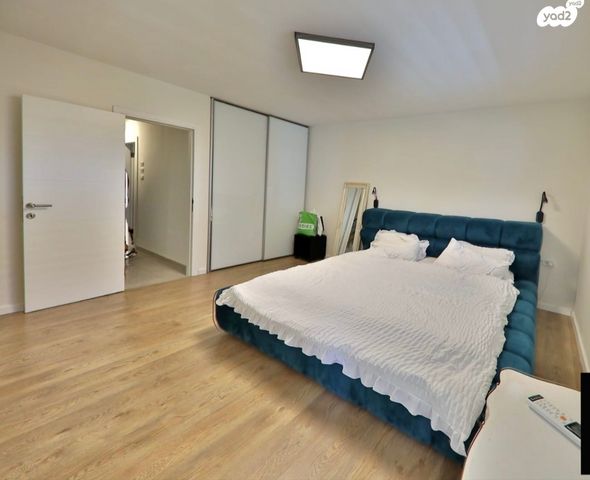 טריפלקס, גבעת רם, קרית אתא