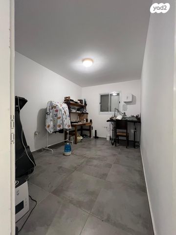 דירה, דובב מישרים / רמת בית שמש ד-1, בית שמש