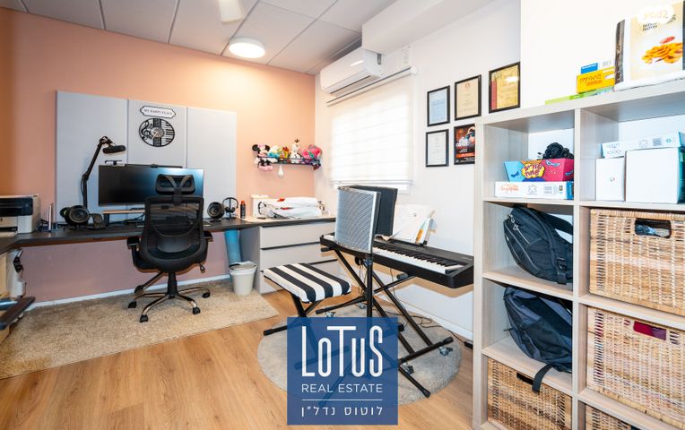 דירה, הרצליה