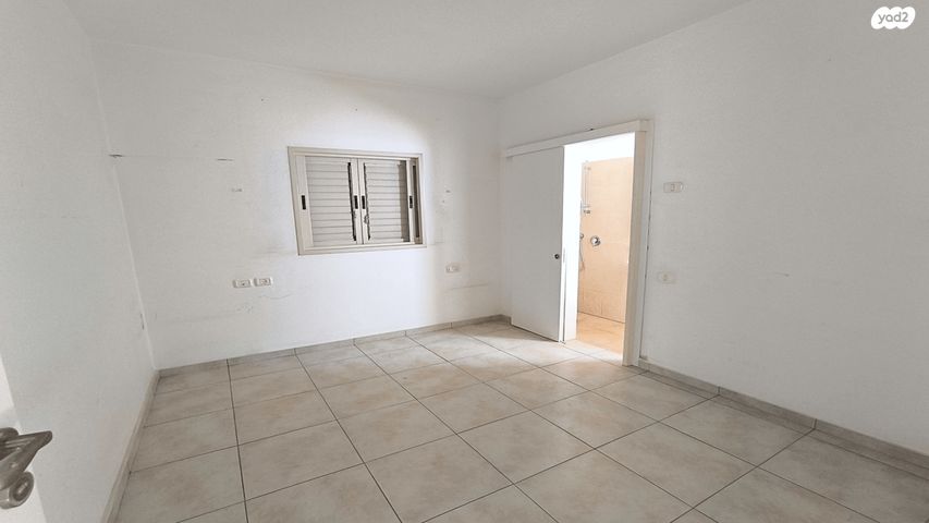 דירה, נווה רם, שיכון מזרחי, רמת גן