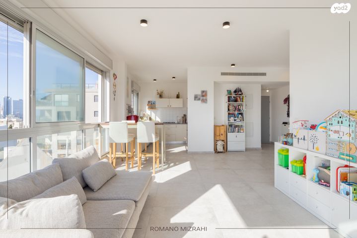 דירה, ההגנה, גבעת הרמבם, גבעתיים