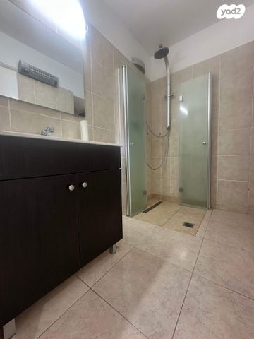 דירה, שדרות המגינים, קרית אליהו, חיפה